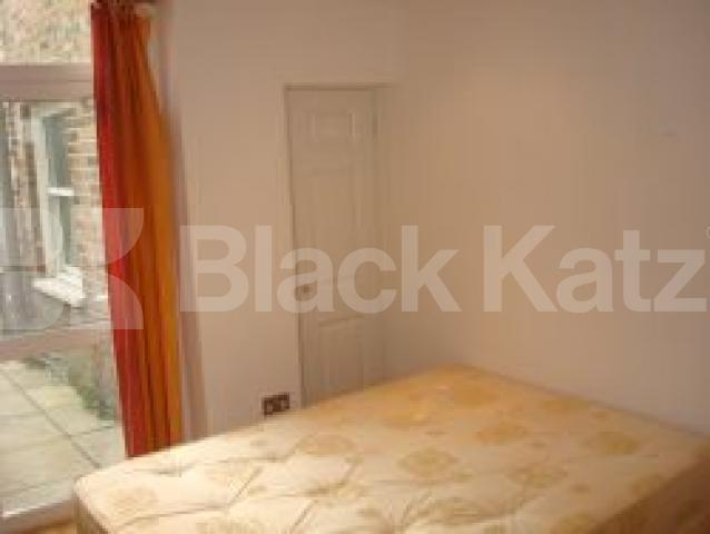 			New Instruciton, 2 Bedroom, 1 bath, 1 reception Flat			 York Way, CAMDEN BORDERS N7